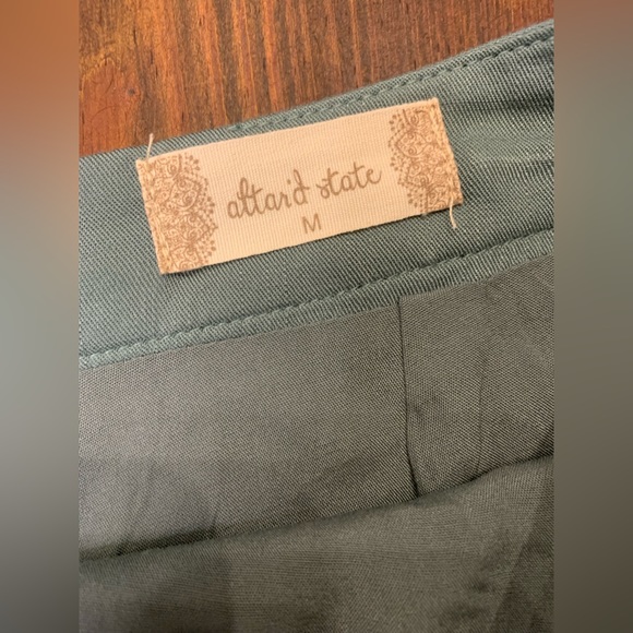 Altar’d State mint green scalloped skirt, flowy fabric, lined shorts. Medium (O) - Picture 5 of 6